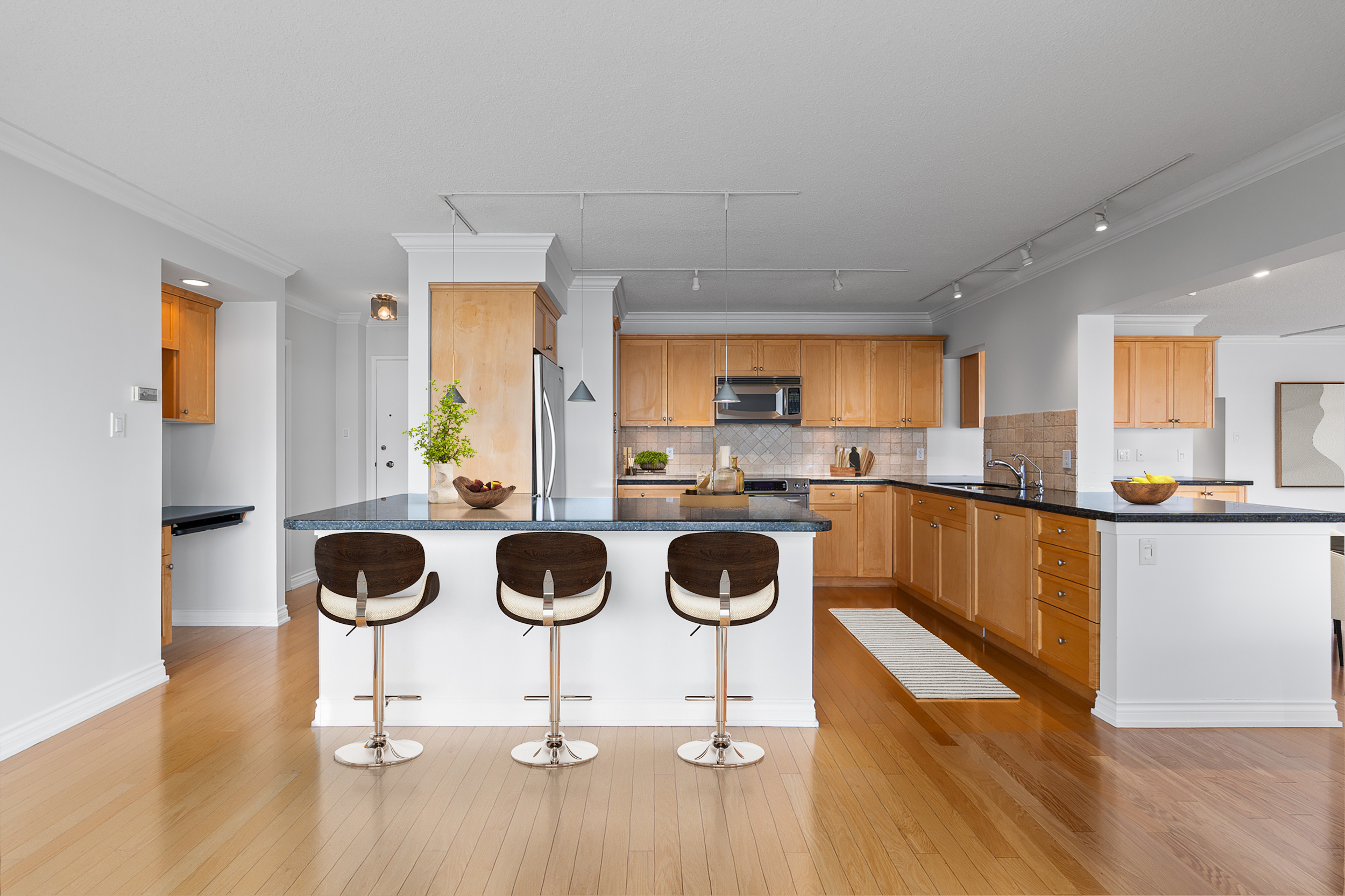 #203 - 150 24th Street